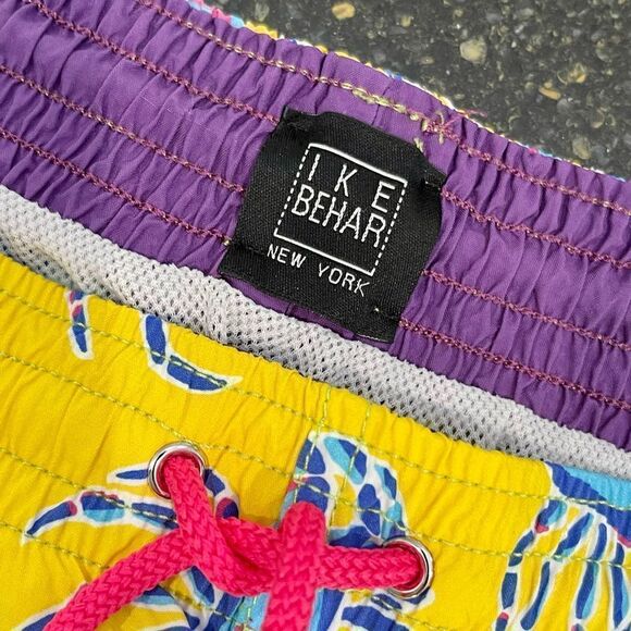 Ike Behar New York Lined Crab Swim Trunks. Size Large. - Picture 5 of 9